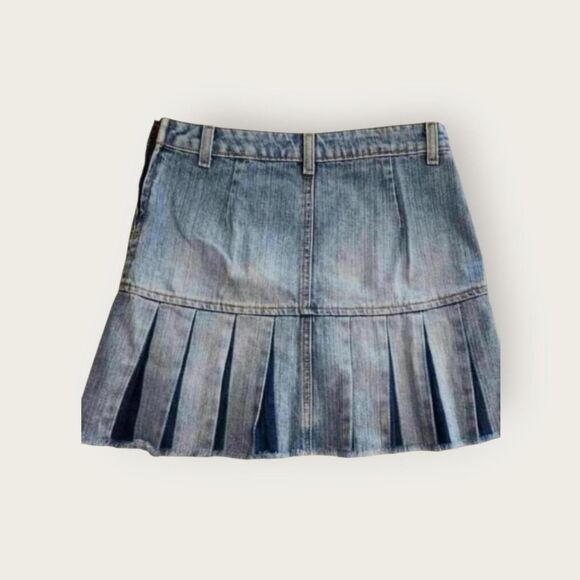 Vintage Y2k early 2000s light wash denim pleated mini skirt - Picture 2 of 4